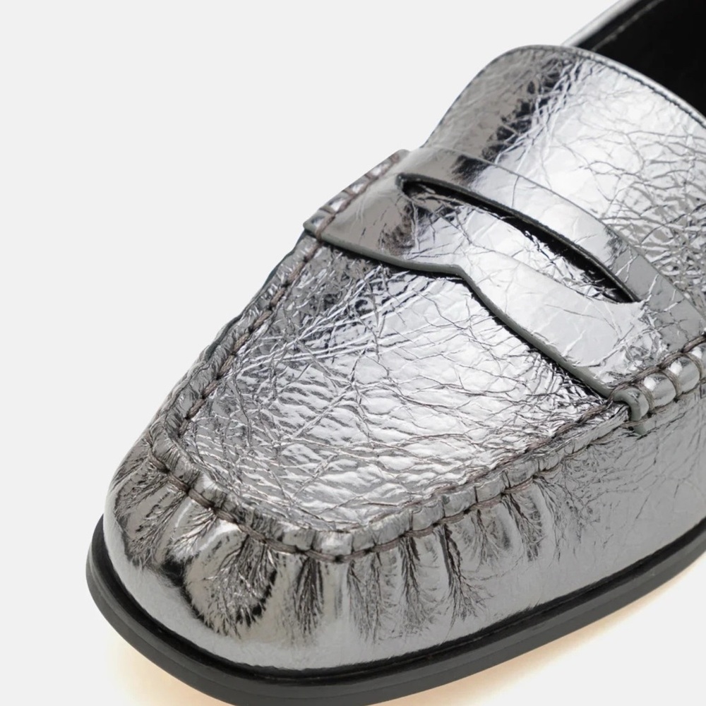 Michael Kors Women's Gunmetal Crush Leather Carlson Loafers # 40F4CSFP1M SZ 5.5M - Picture 5 of 7